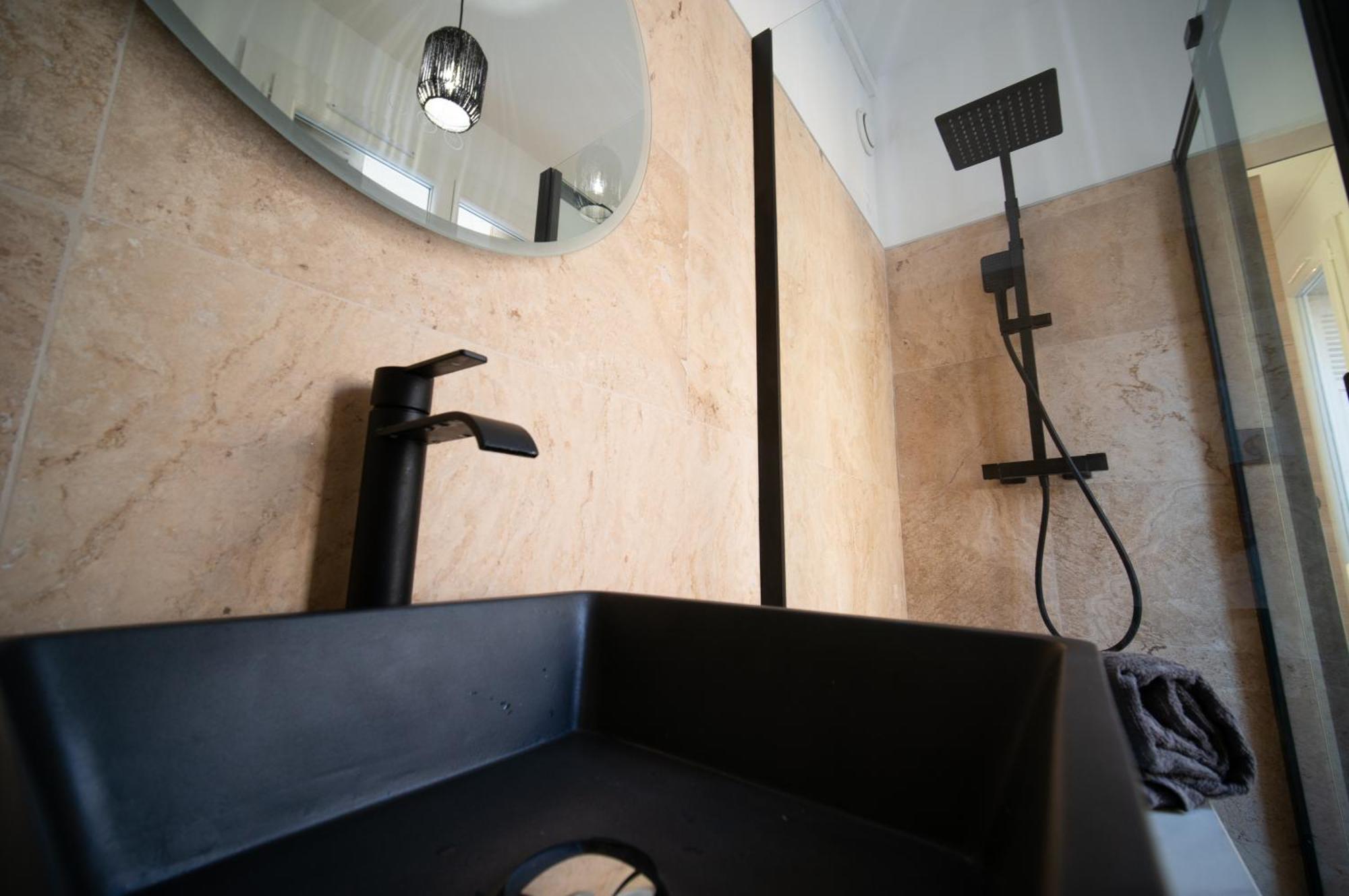 Appartement Tout Equipe Vieux Port 4 Couchages Marseille Luaran gambar