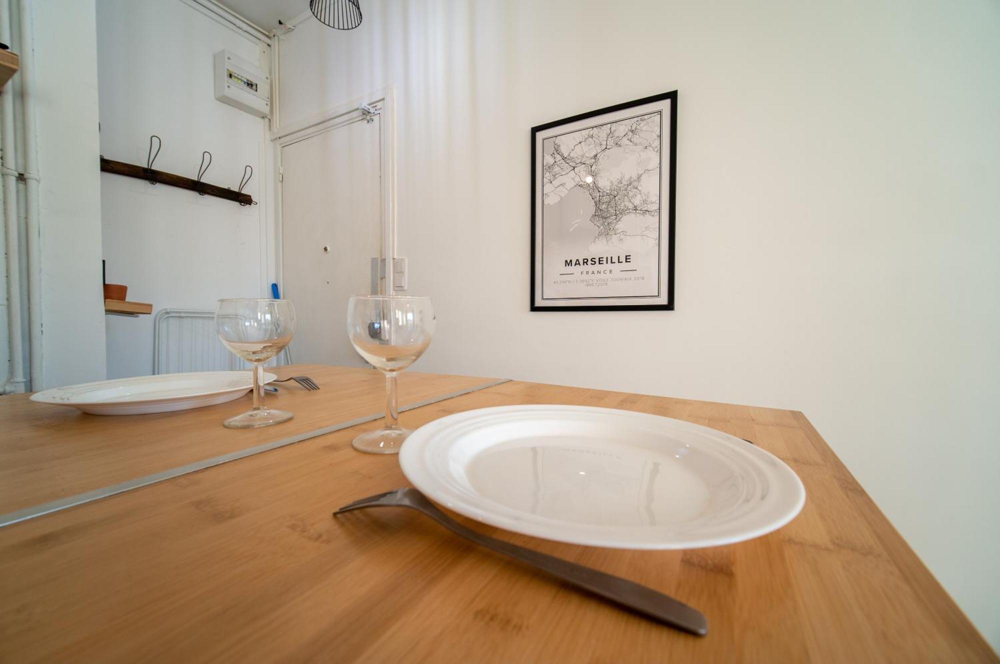 Appartement Tout Equipe Vieux Port 4 Couchages Marseille Luaran gambar